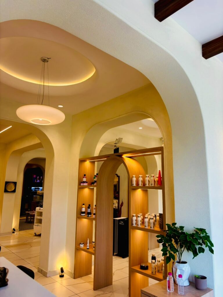 Best Salon Service in Malviya Nagar Jaipur